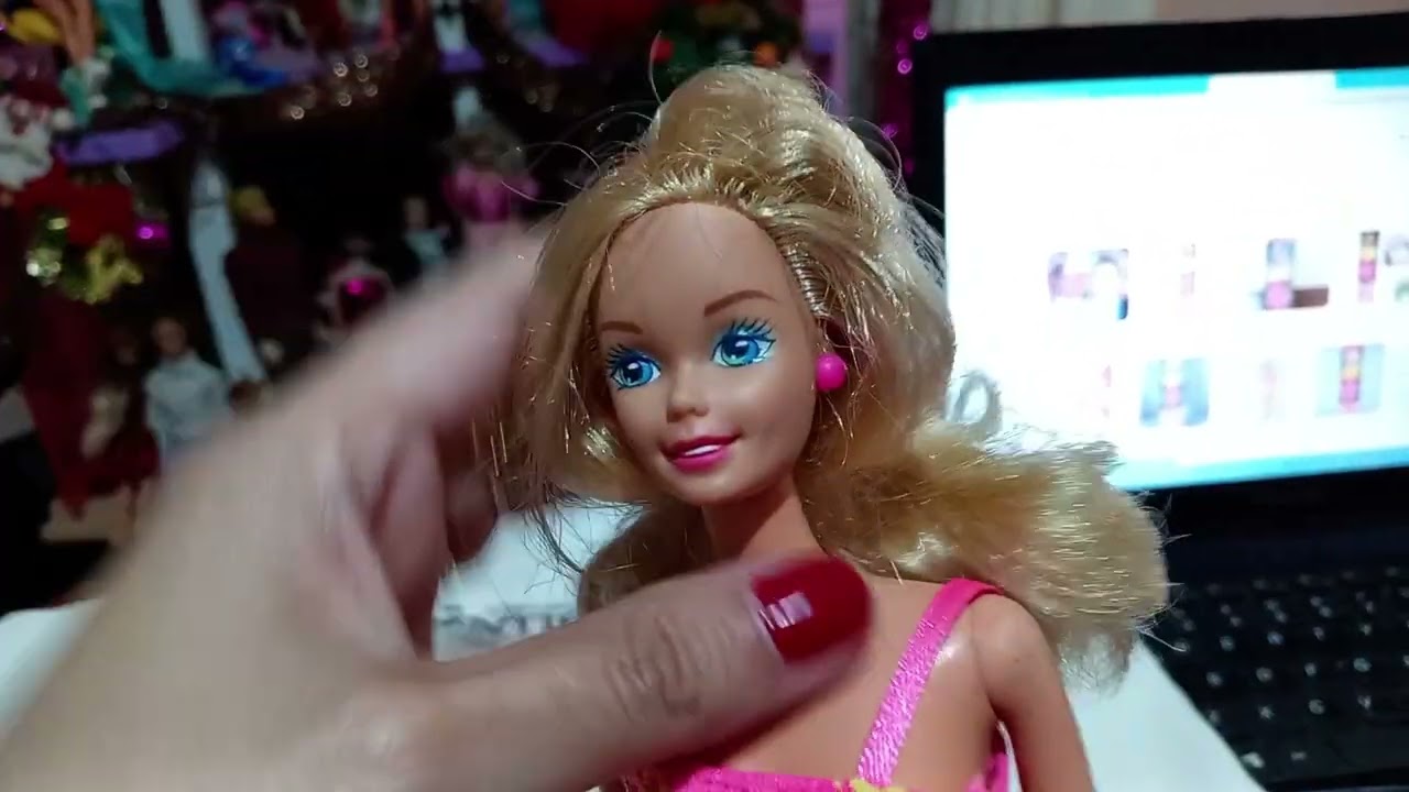 Revisión de la Barbie Ruffle Fun 1994 