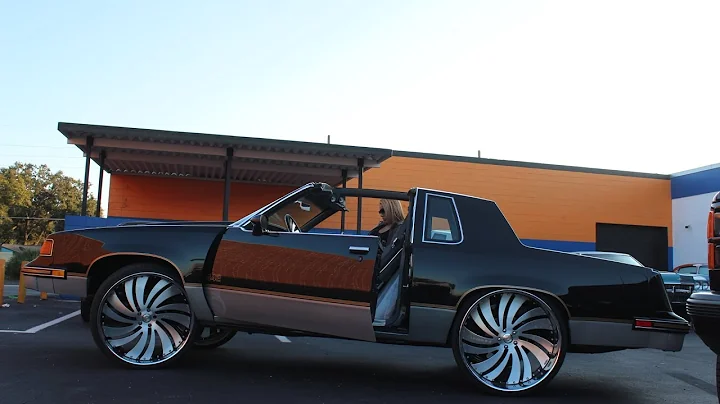 Veltboy314 - Olds 442 on 26" Forgiato Wheels, Donuts - Naptown Circle City Classic Weekend 2016