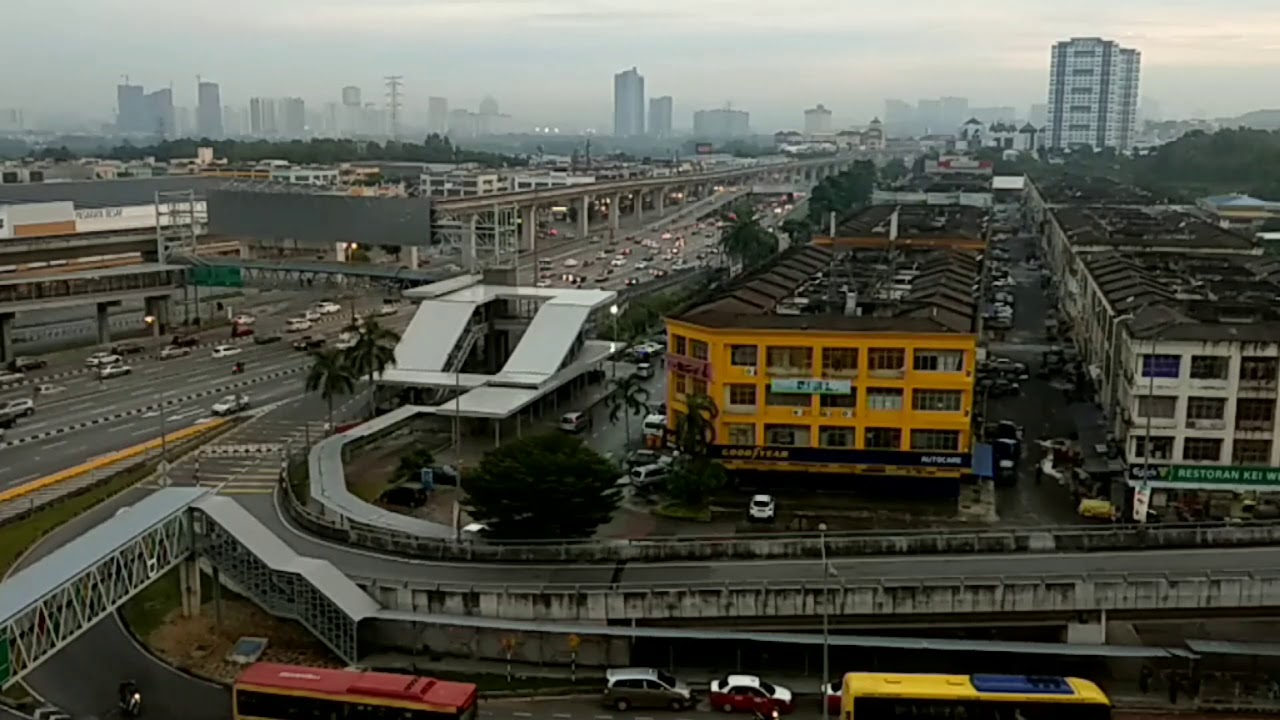 Bespoke Hotel Puchong - YouTube