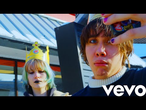 Burger Queen (Official Music Video)
