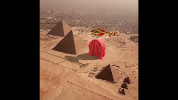 VFX & CGi video in pyramid of Egypt for product #3d #blender #productanimation #cgi