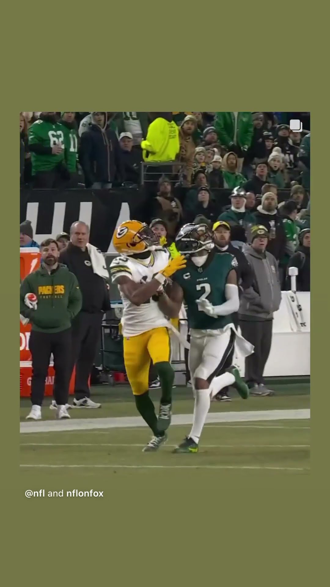 2 got em #hoodnews #eagles #packers #football #NFL #dariusslay #junior #defense #omg #how #wow #us