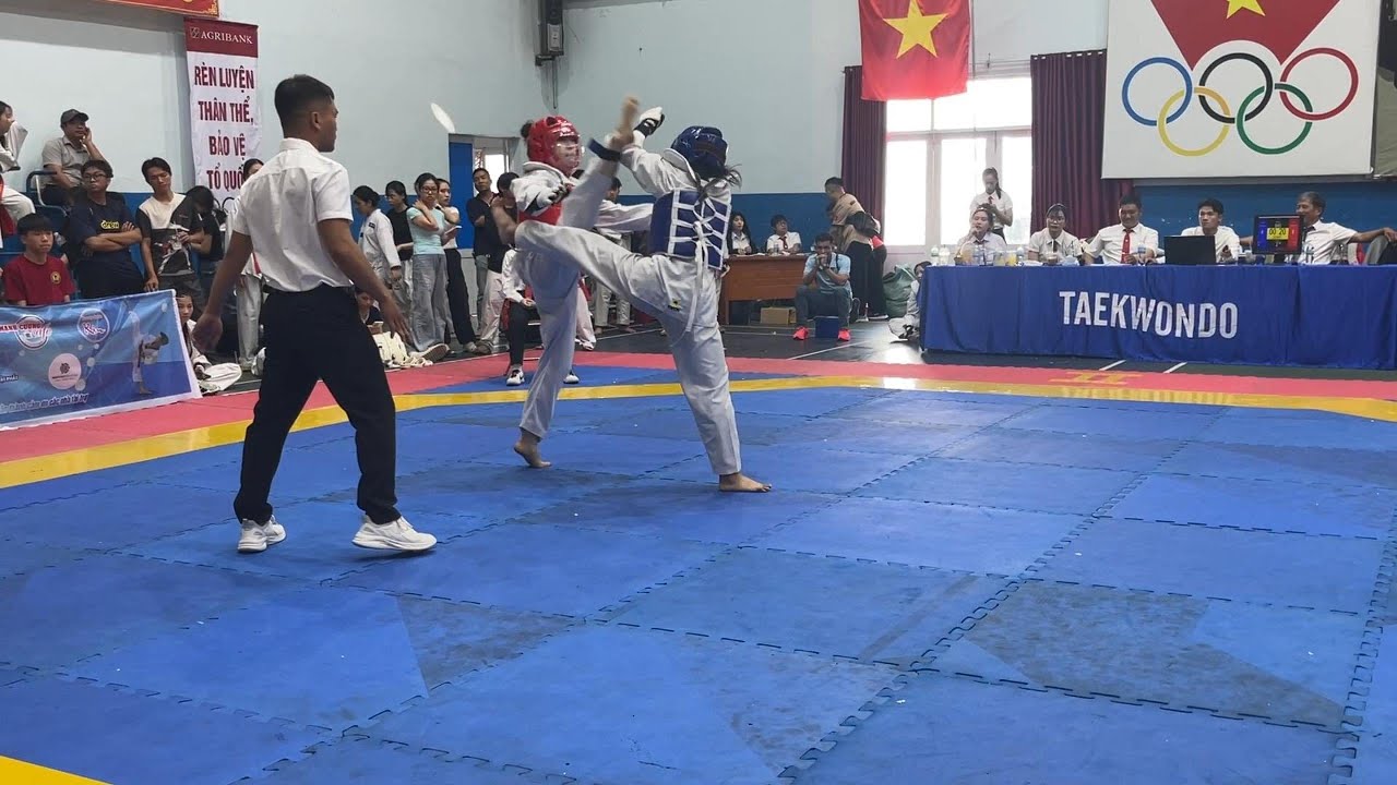 Nhã Lam (Xanh) - Phúc Nguyễn VS Bảo Anh (Đỏ) - Cà Ná