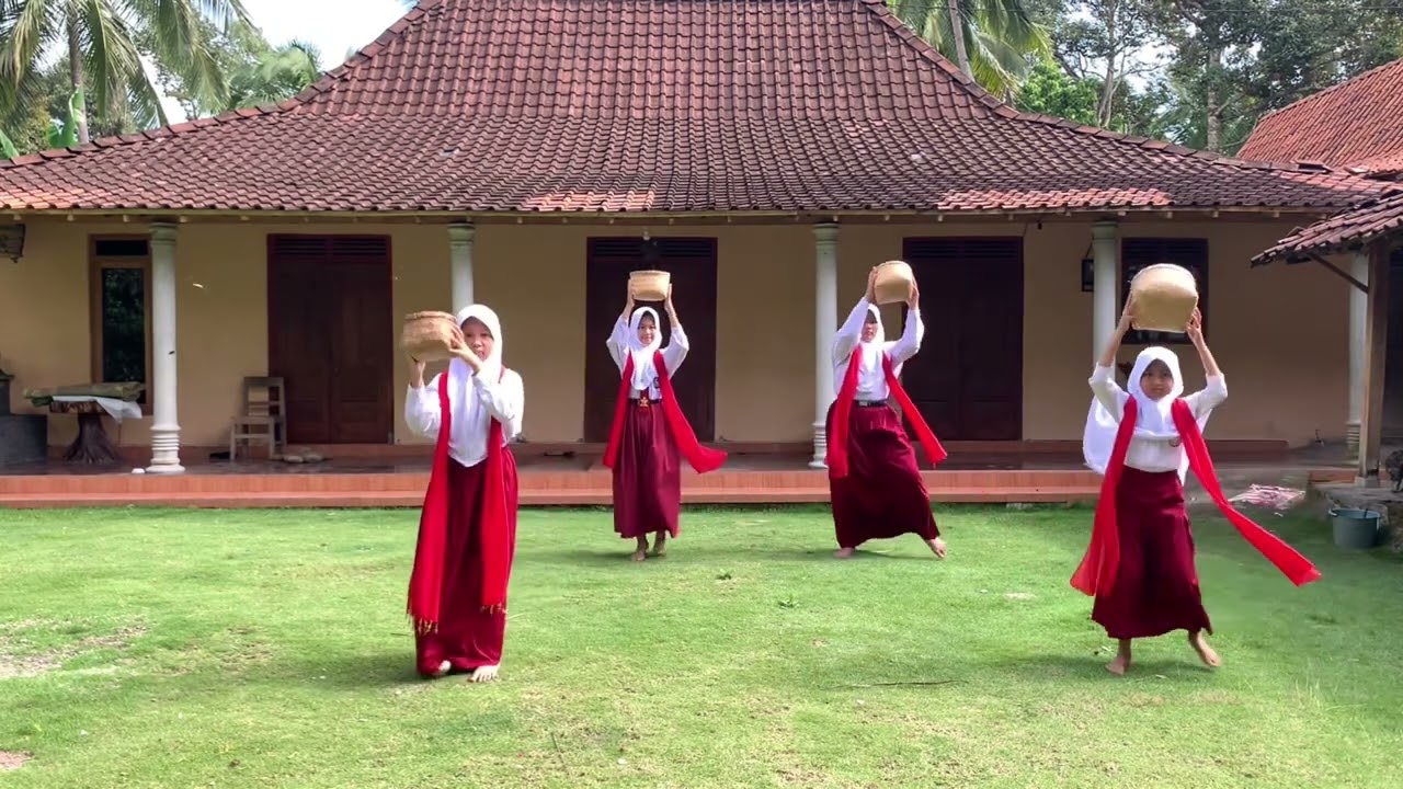 TARI SEKAPUR SIRIH - SDN SEMPU (Ponorogo)