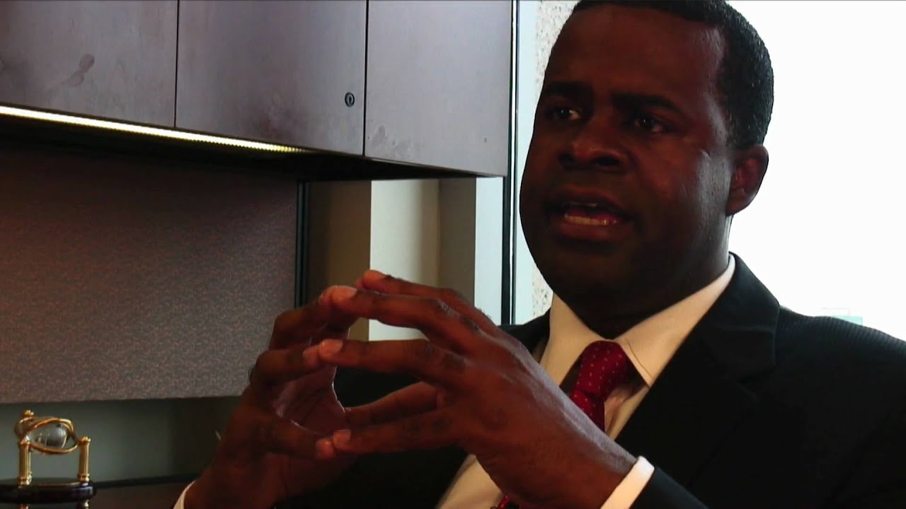 Kasim Reed vs. Sonny Perdue Pt.1 (facebook.com/theatlantaway)