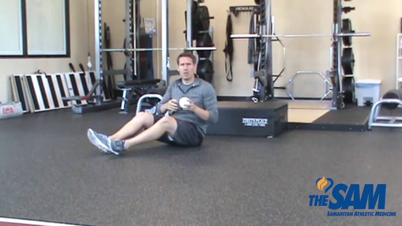 How to Stretch Your Shoulders - YouTube