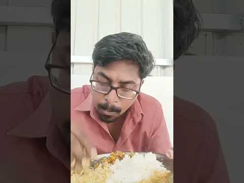 சாப்பாடு புளிக்குழம்பு உருளைக்கிழங்கு பொரியல் ரசம் வாங்க சாப்பிடலாம்