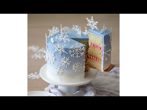 How to Make a Snowflake Cake