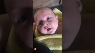 Telling mommy a story before nap time 😘 true MomLife 🥳#truemomlife 💝