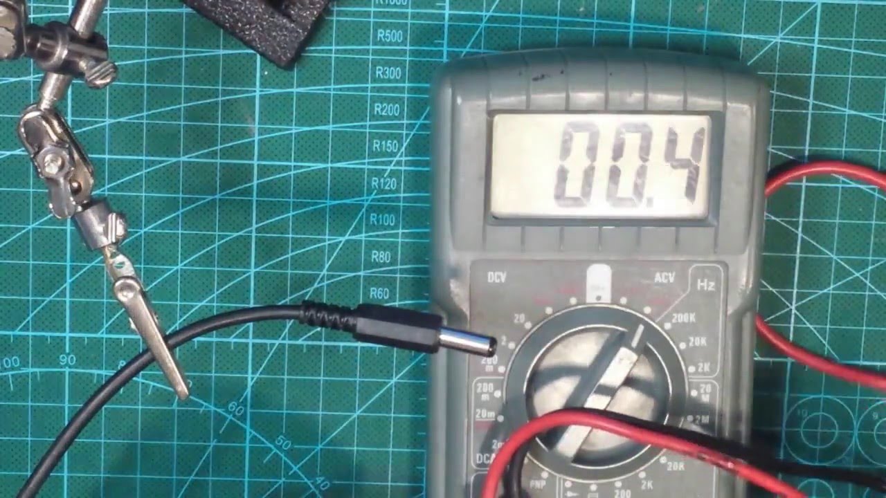 Reparacion Soldar un conector - YouTube