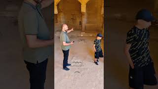 İnandığınız Gibi Yaşamayı Seçmezseniz, Yaşadığınıza Inanmaya Çabalayan Bir Zavallı Haline Düşersini. Resimi