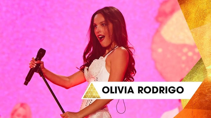 Olivia Rodrigo y su guiño a High School Musical en Madrid - Noticias del 15  de JULIO - HOY EN LOS40 - YouTube