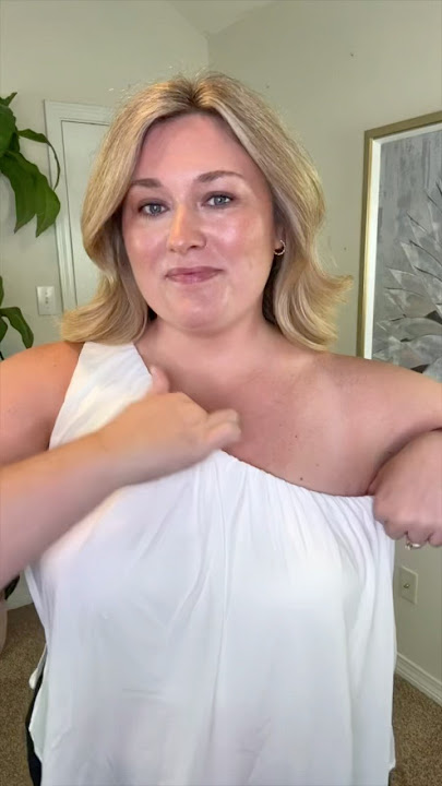 One shoulder top with a BUILT IN BRA 👏👏