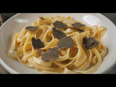 Video: Melnās trifeles: apraksts