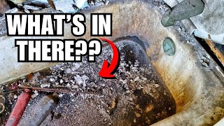 DISGUSTING Tub CleanOut 🤢 Restoring a Neglected Hoarders House Part Eight by ARTT Life 171 views 1 month ago 2 minutes, 52 seconds