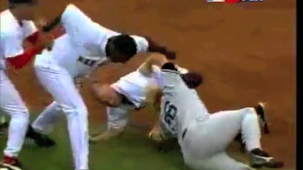 Alex Rodriguez vs Jason Varitek 2004