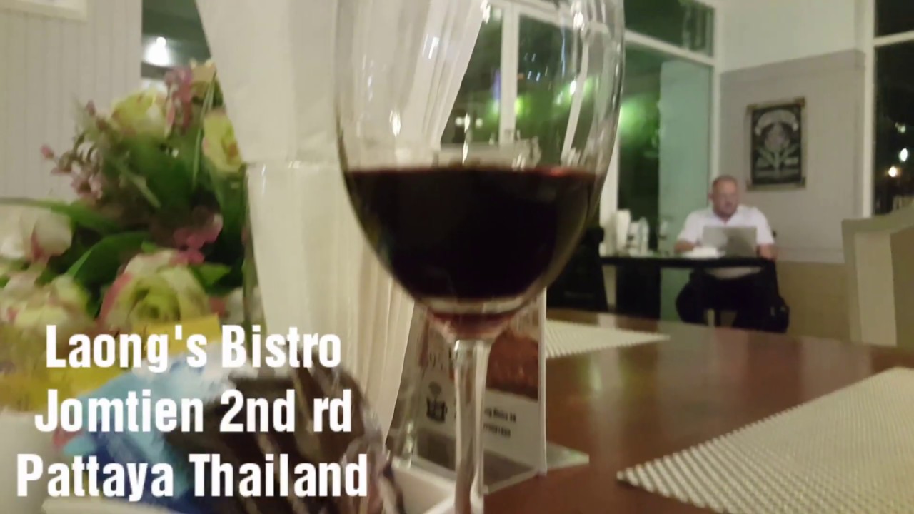 Laong's Bistro -- Pattaya restaurant review in 1 minute