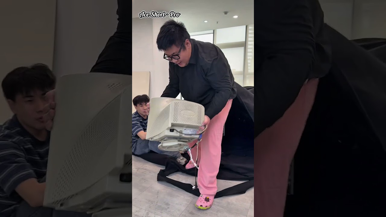 Khi tôi mua cho sếp balo siêu to khổng lồ | #aceshortpro