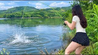 Video Memancing || Gadis Cantik Memancing di Danau Besar 🎣 | Akankah Dia Menangkap Ikan Besar?