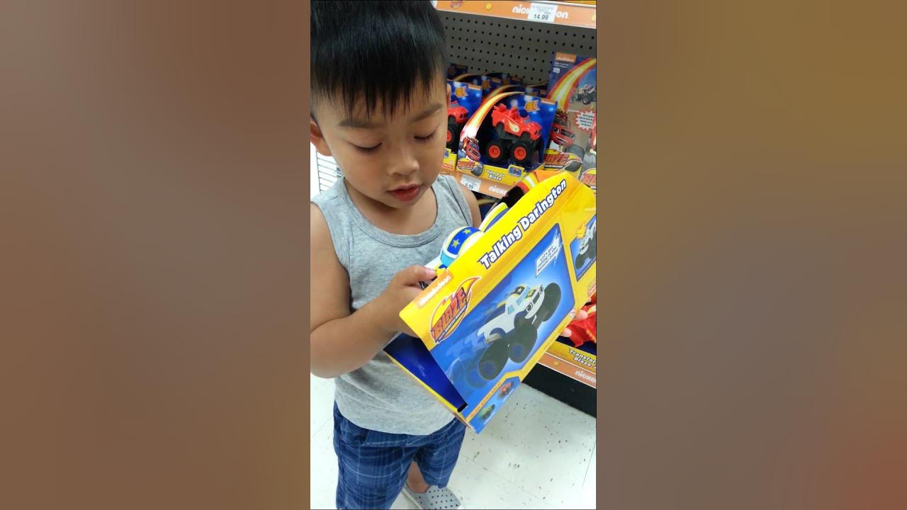 Blaze And The Monster Machines At Toys R Us - Youtube