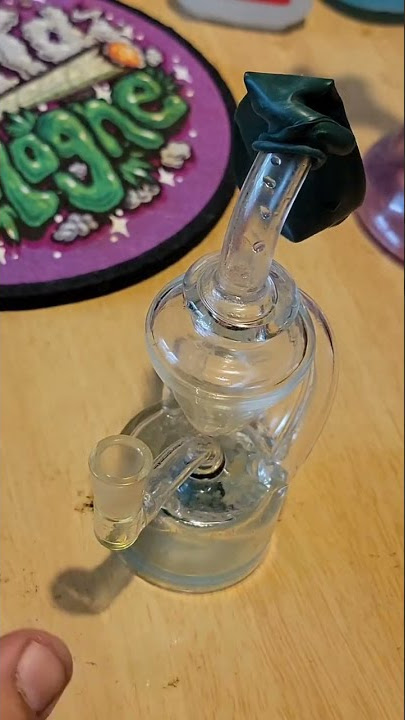 Easy Balloon Hack to Clean Glass Bongs & Rigs