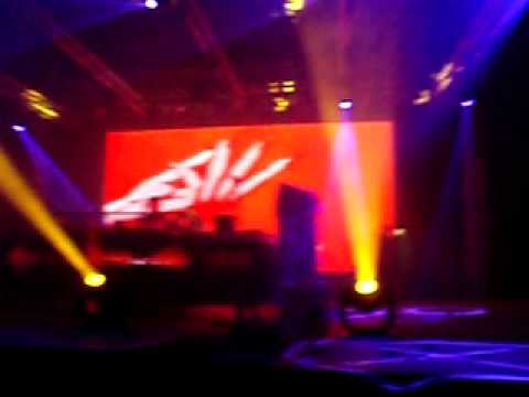 Lange playing Energy 52 - Café Del Mar (Original Mix) at Sziget 2009