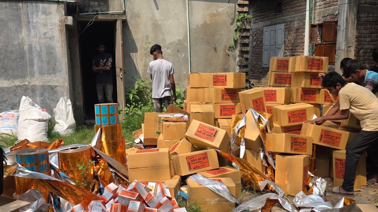 পাবনা যেন নকল ও টেস্টি স্যালাইনের আখড়া তে রুপান্তরিত হয়েছে।