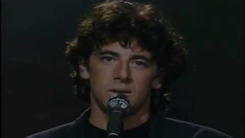 Thumbnail of Patrick Bruel « Casser la voix » Les Victoires de la Musique 1990