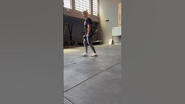 Dumbbell Suitcase Forward Lunge