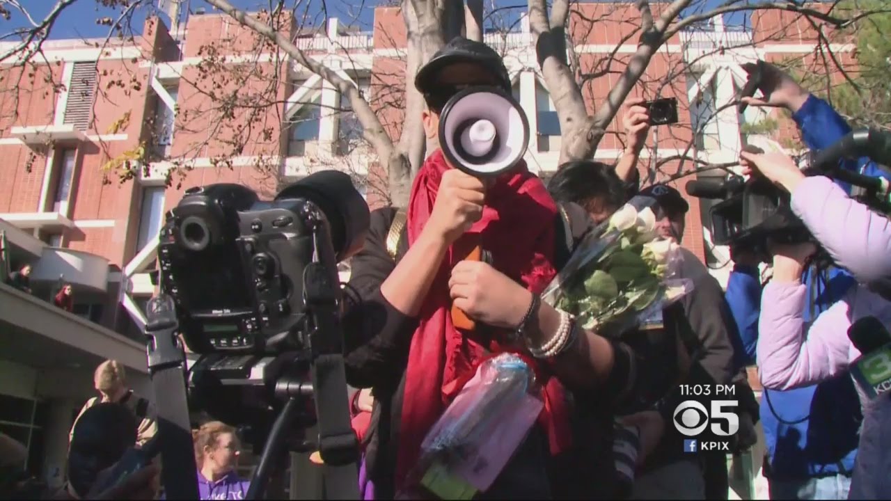 Far-Right Wing Breitbart Editor Returns To Davis To Decry Cancelled Speech