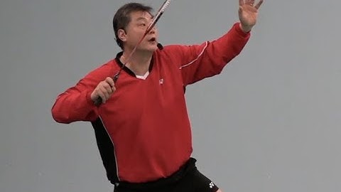 Badminton Footwork Skills-Forehand Clear Step Base to Right Rear Learning Point 2