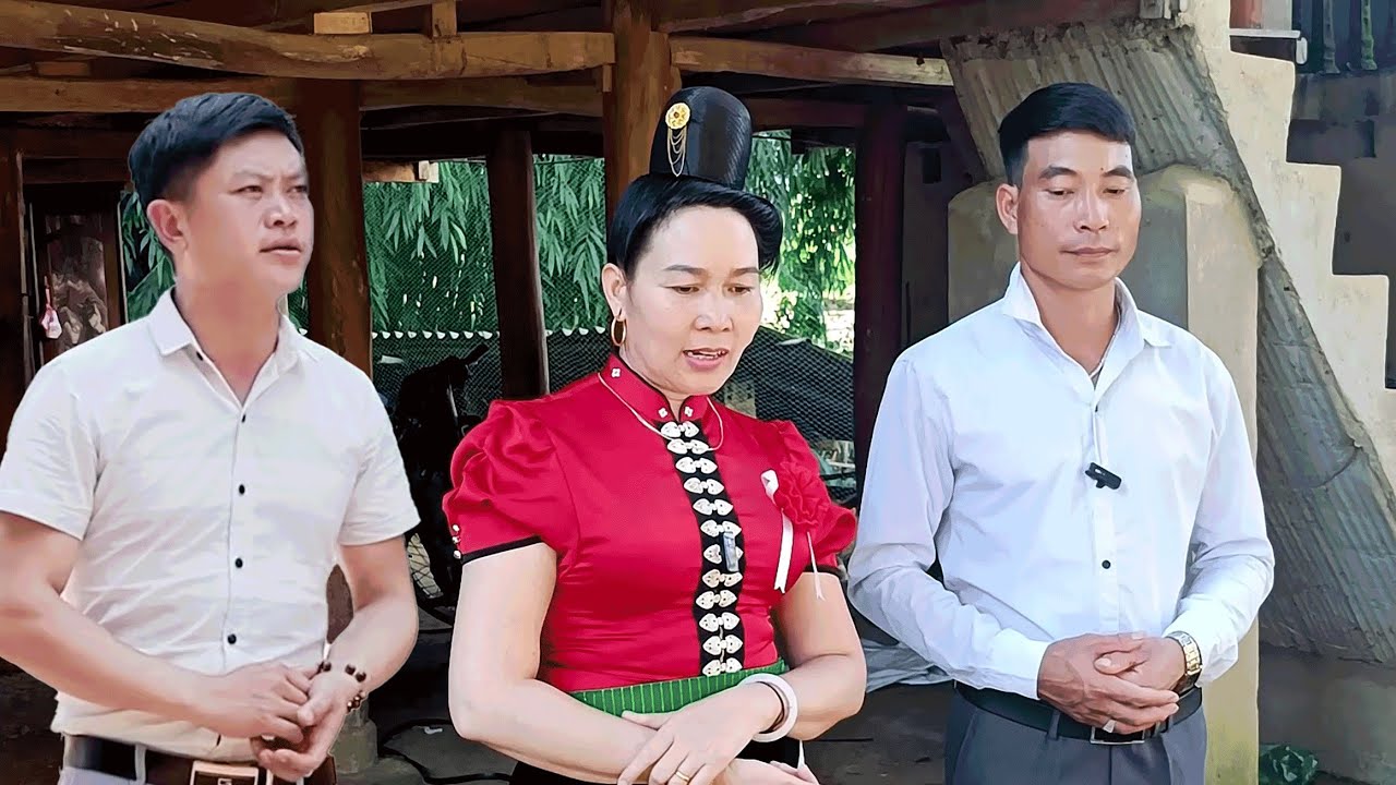 Hôm Qua Quàng Lả Hát Thua Hoàng Nhung Hôm Nay Gọi Chợ Giúp Từ Kim Cương Lên Giúp Sức