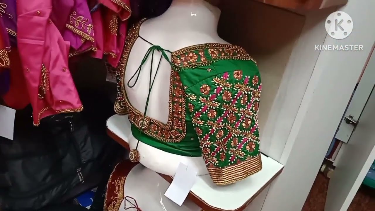 ಬ್ಲೌಸ್ ಹೊಲಸಕ್ಕೆ ತುಂಬಾ ದುಡ್ಡು ಬೇಕಾಗುತ್ತೆ ಅಲ್ವಾ ಇಲ್ಲಿ ಬನ್ನಿ ಮಲ್ಲೇಶ್ವರಂ 8 ಕ್ರಾಸ್ ರೆಡಿಮೇಡ್ ಬ್ಲೌಸ್