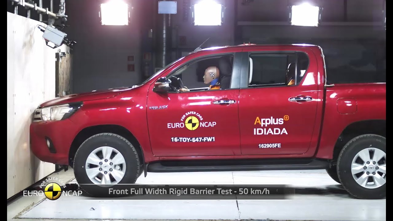 2017 Toyota Hilux Crash Test You