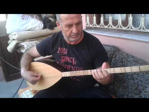 bağlamayı öttürüyor bağlamacı veysel (yıldızlar saz grubu)