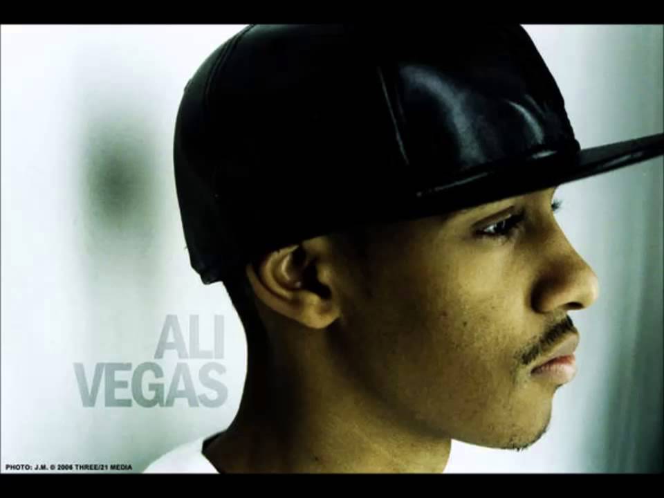 Guarda Ali Vegas - AV Theme Song su YouTube Guarda Ali Vegas - AV Theme Song su YouTube