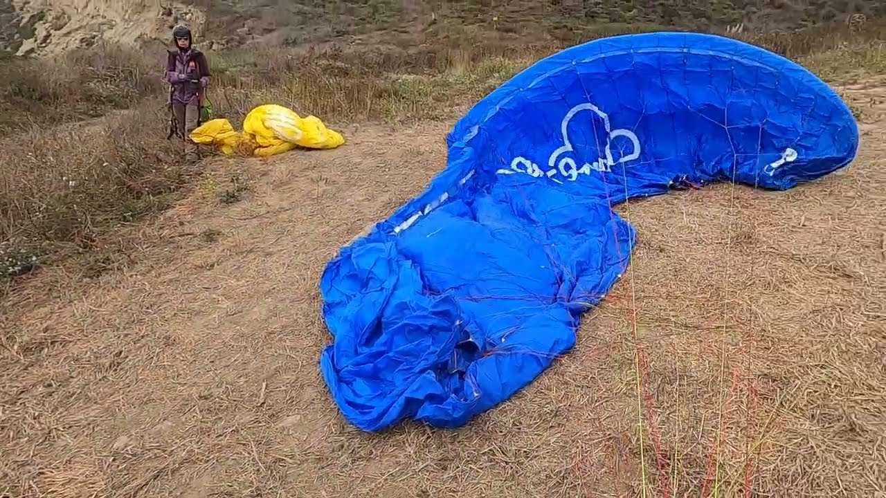 Pacifica California. Little Cloud Puffin 01 Yorkey Paragliding Wales