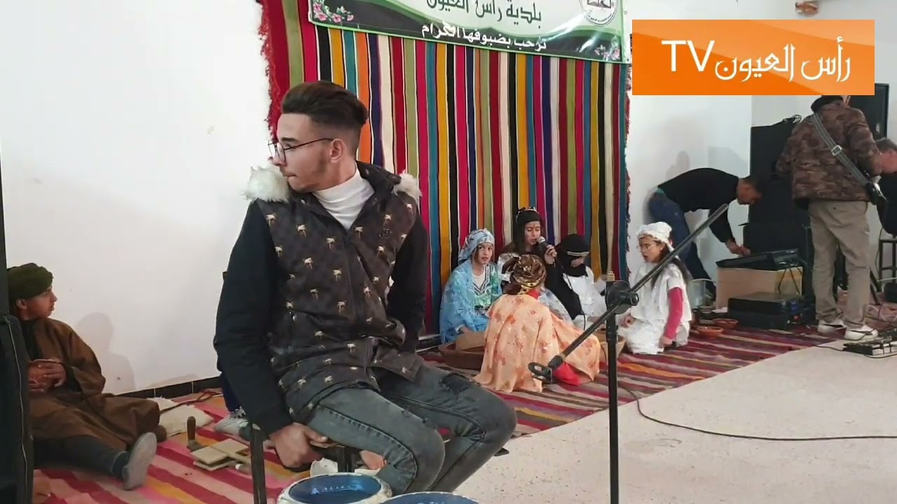 جانب من احتفاليات رأس السنة الامازيغية بالمركز الثقافي منصوري الدراجي برأس العيون ولاية باتنة