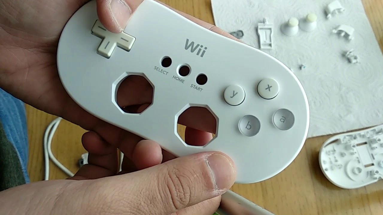 Cómo desmontar el mando Nintendo Wii Classic controller para limpiarlo 