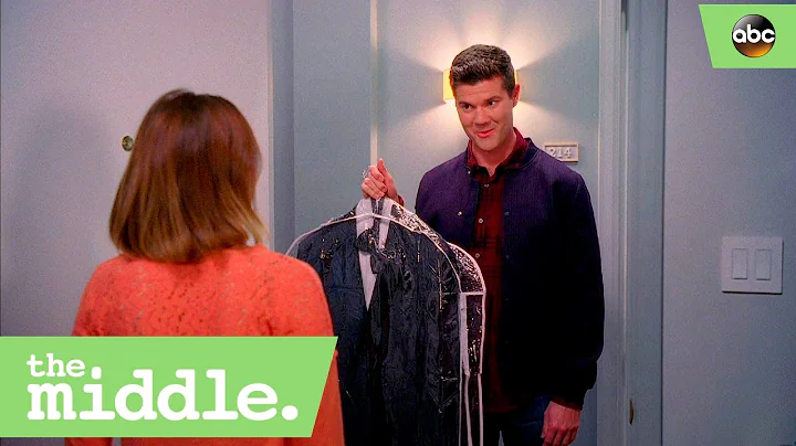 Sean Donahue Asks Sue to the Ball - The Middle 8x17