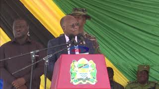 Rais Magufuli amempongeza RC wa Mbeya, Albert Chalamila kwa kuwachapa viboko wanafunzi na Kuwafukuza