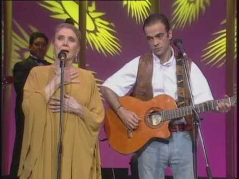 María Dolores Pradera y Los Secretos - Que te vaya bonito