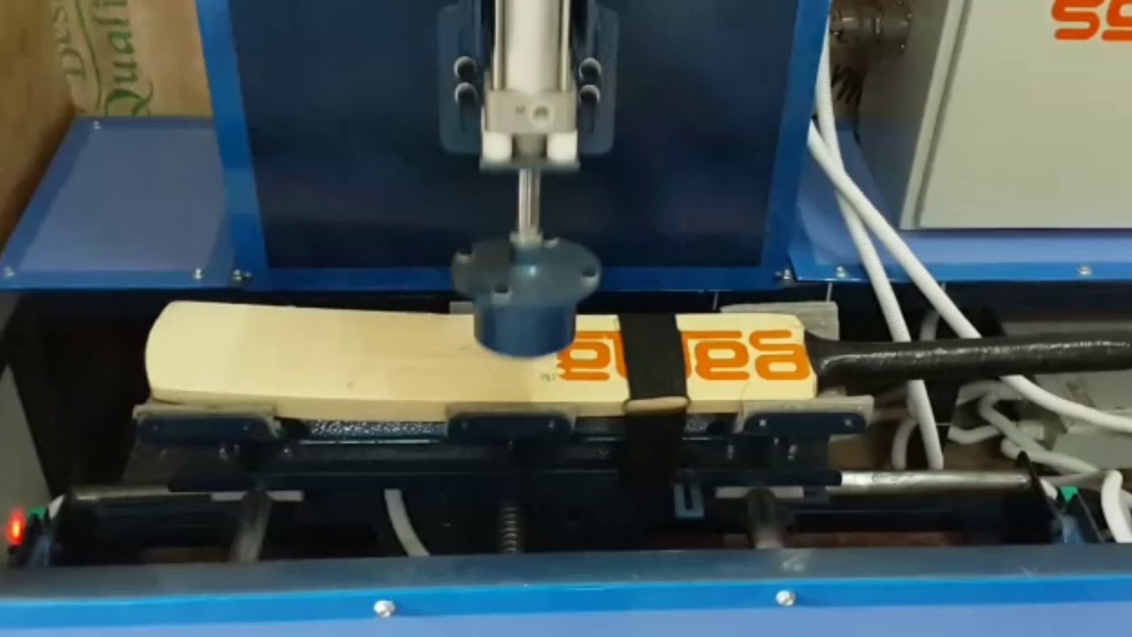 GAM007 GAMA Cricket Bat Automatic Knocking Machine YouTube