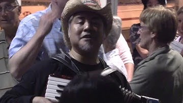 Joey deVilla entertains at Pearson