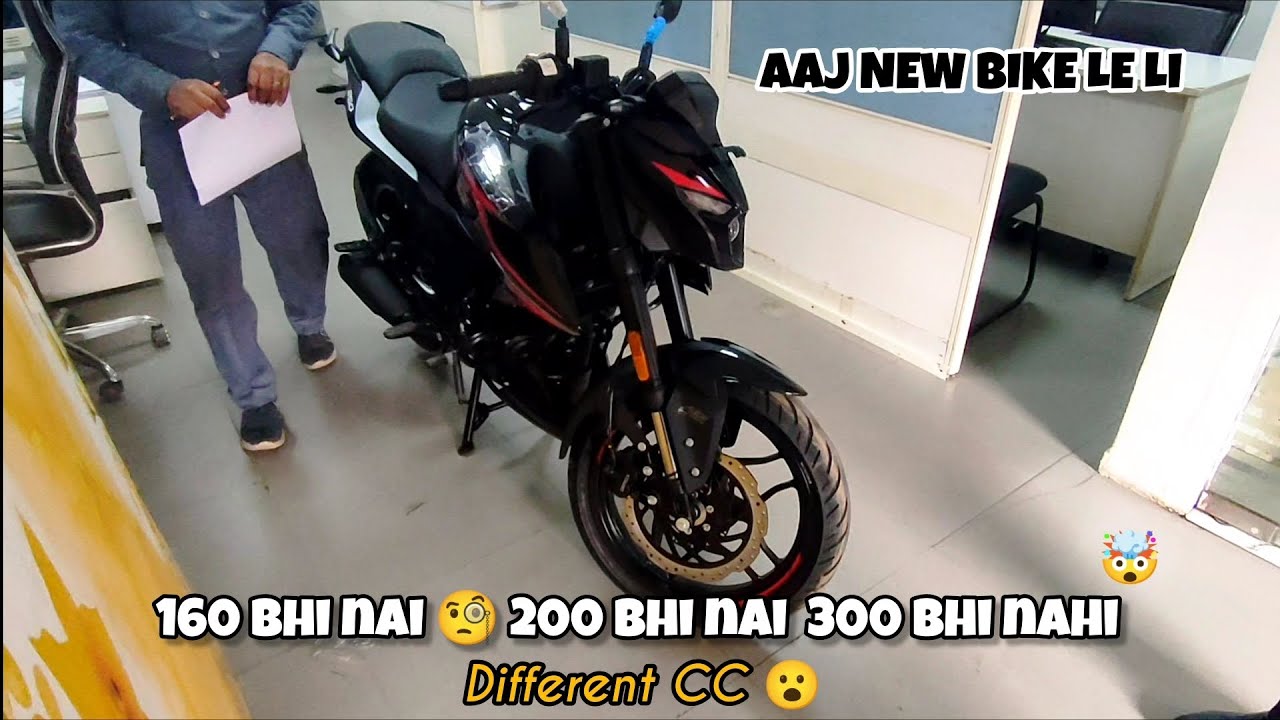 |Shoroom Se Nikaalte He [WHEELI]🤯🏍️ Shuru.(शोरूम से निकल ते ही WHEELI चालू)  