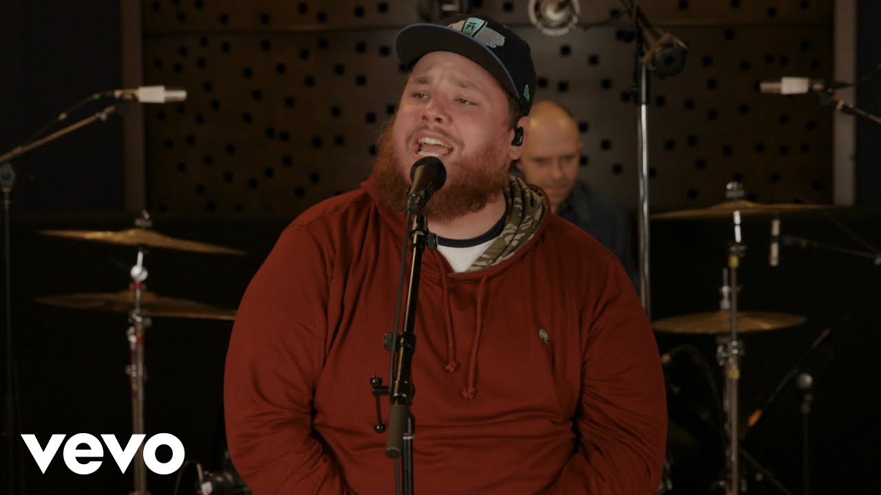 Luke Combs - In Case I Ain't Around (Official Music Video) Luke Combs - In Case I Ain't Around (Official Music Video)