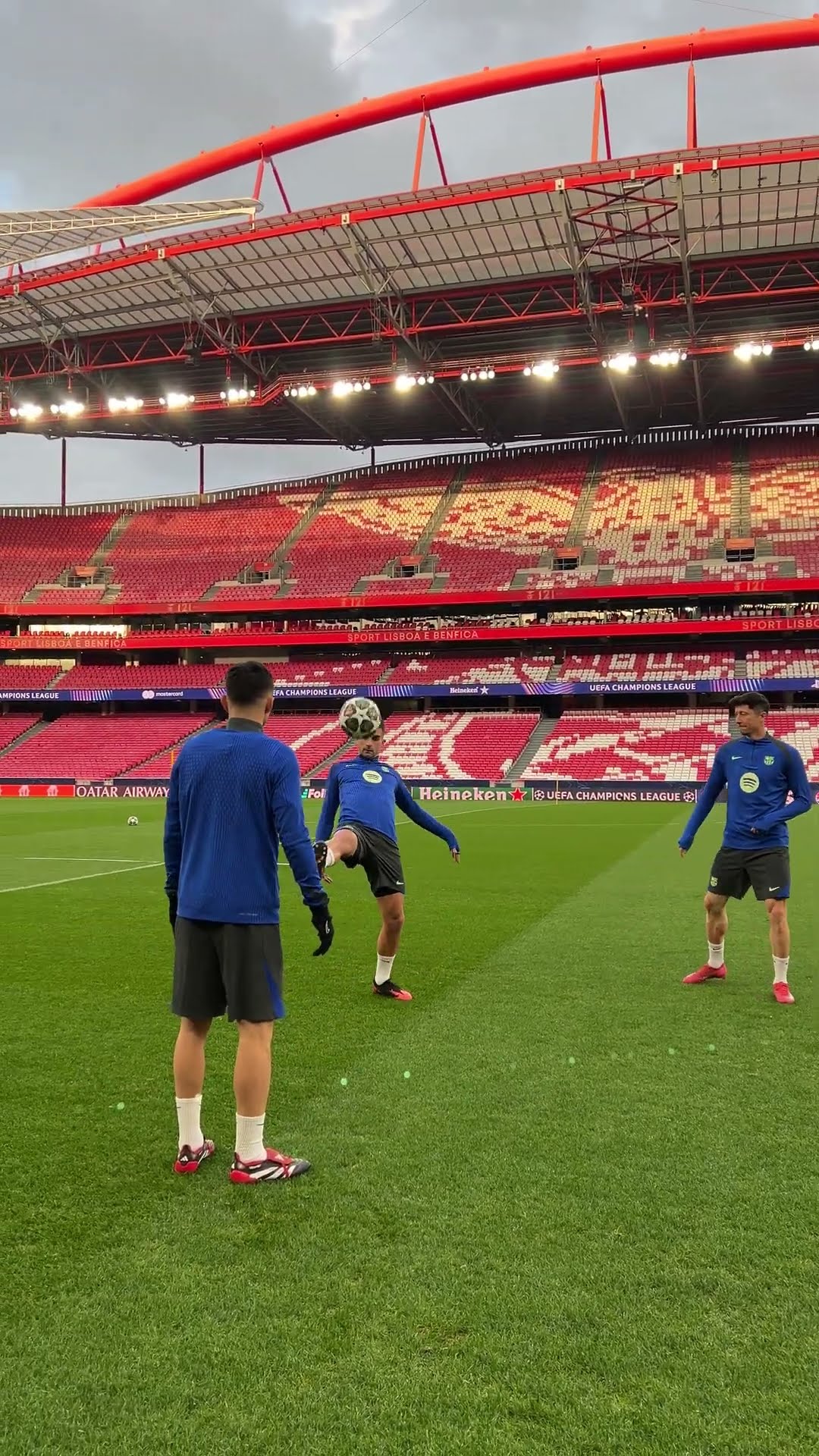 Warming up before training ? #fcbarcelona #shorts #championsleague
