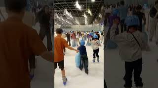 babalikan kita MOA ice skating 🙏