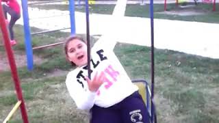 Video Thumbnail for În parc la distracție ieiii 😂😂😂😂😂 dsc