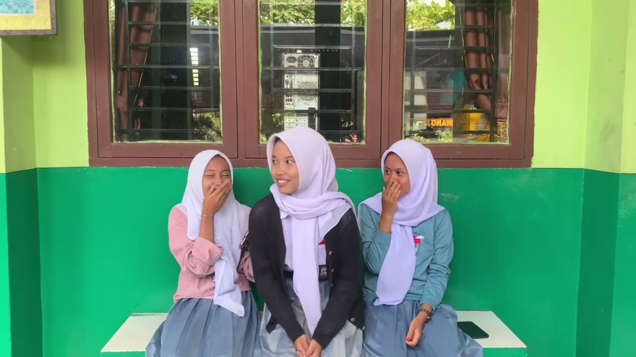 SHORT MOVIE - Ada apa di SMA?                                             ( romantic love story )